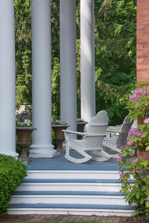 Federal House Inn Lee Bagian luar foto