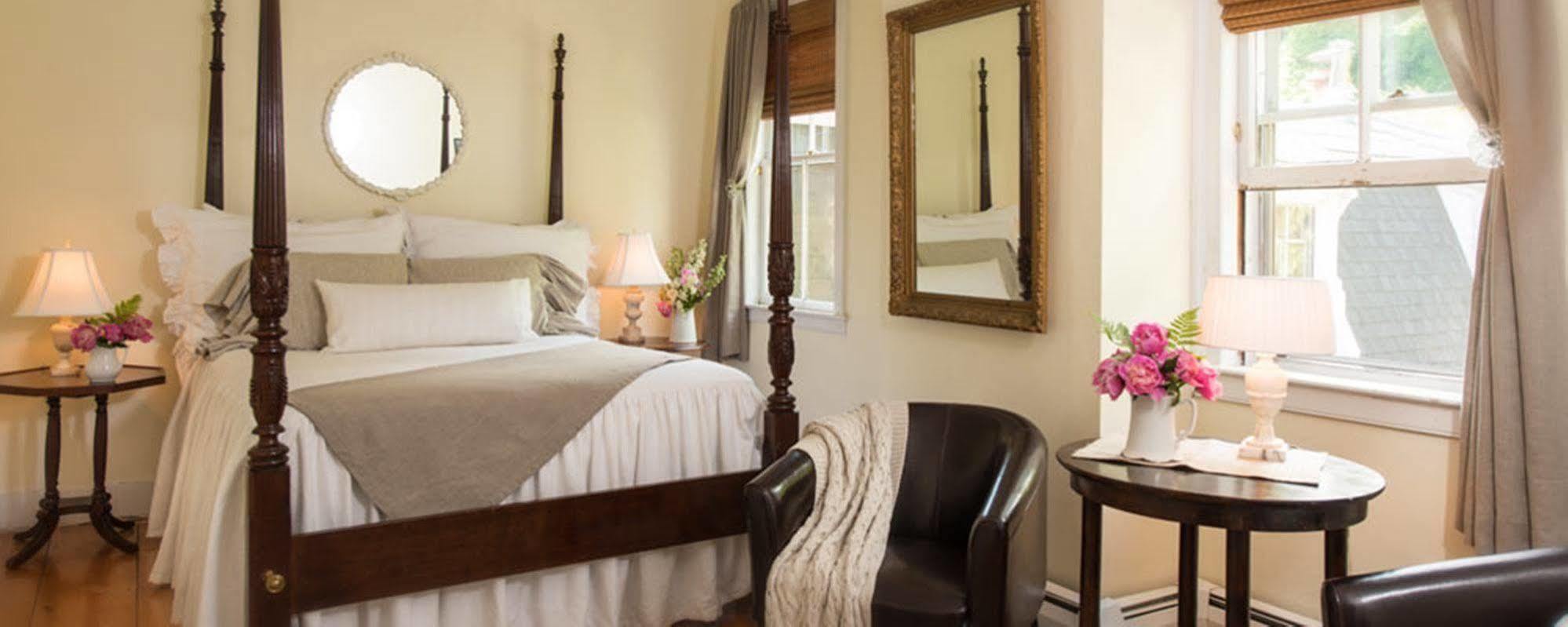 Federal House Inn Lee Bagian luar foto