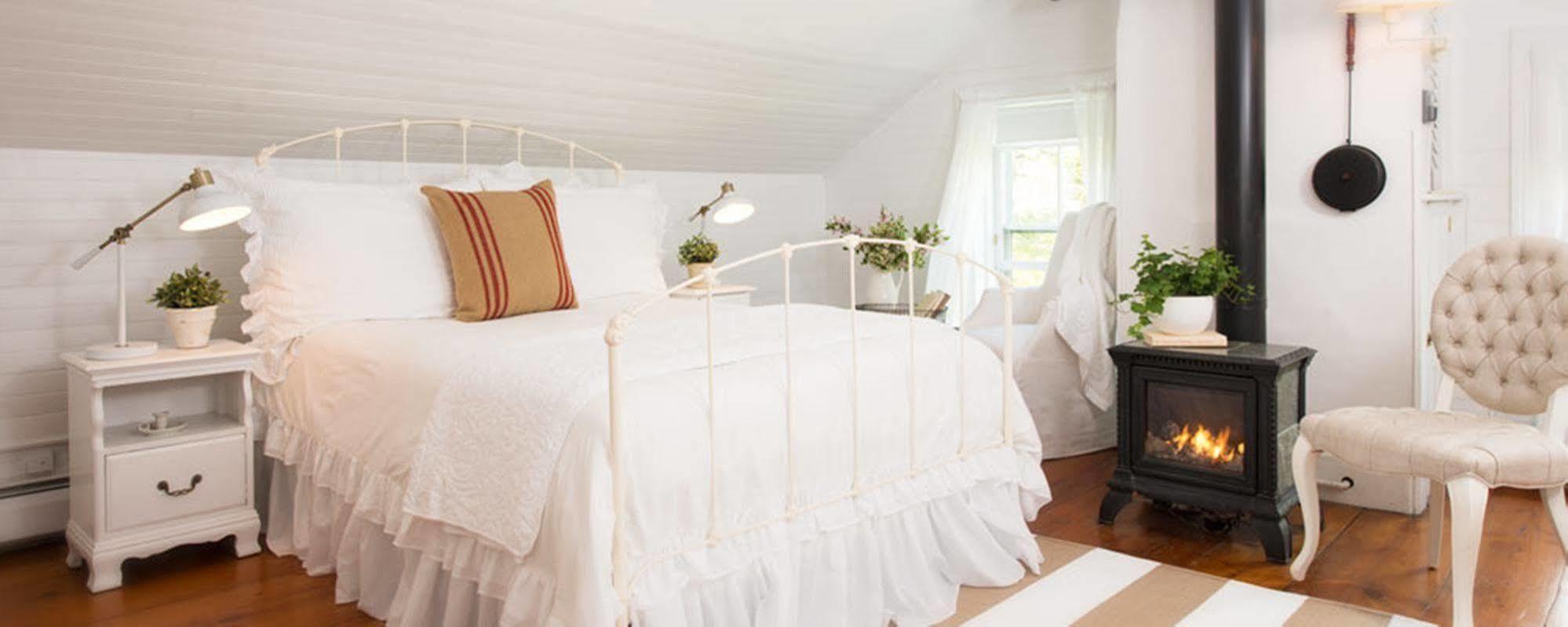 Federal House Inn Lee Bagian luar foto