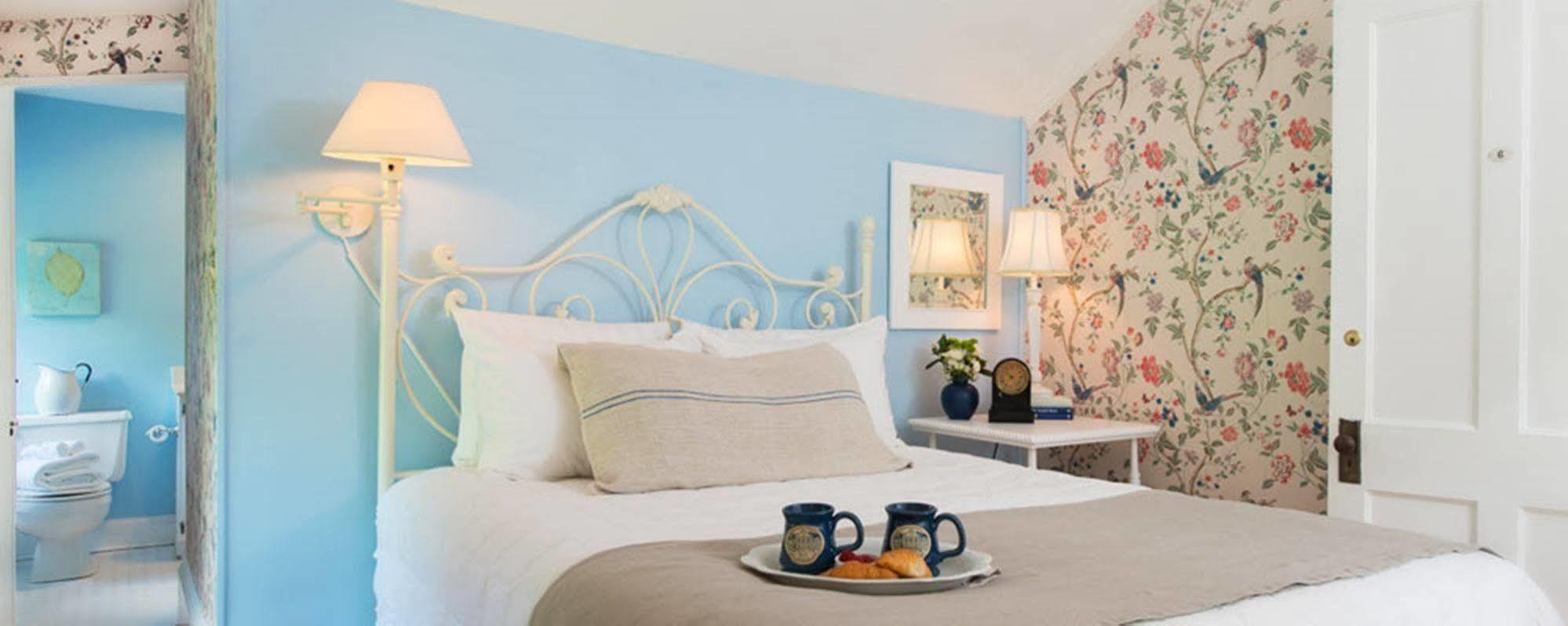 Federal House Inn Lee Bagian luar foto