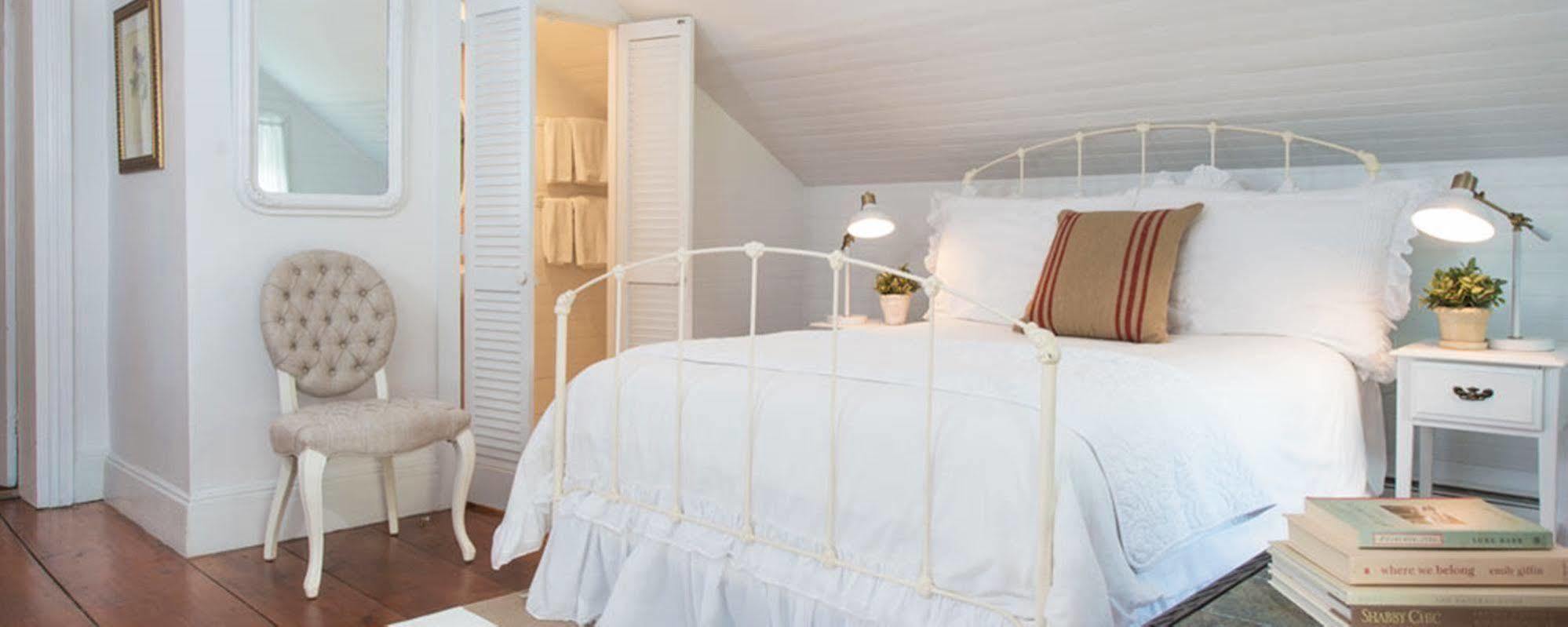 Federal House Inn Lee Bagian luar foto