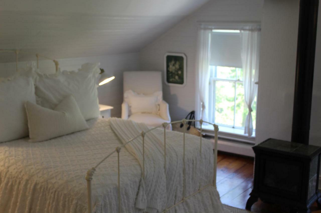 Federal House Inn Lee Bagian luar foto